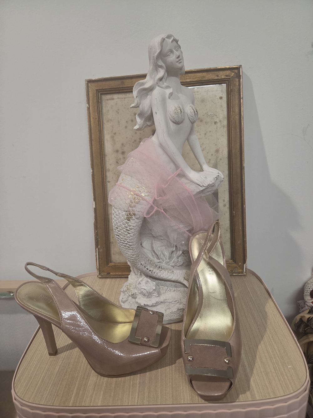 Nine West Pink Metallic Patent Slingback Heels with Gold Insole